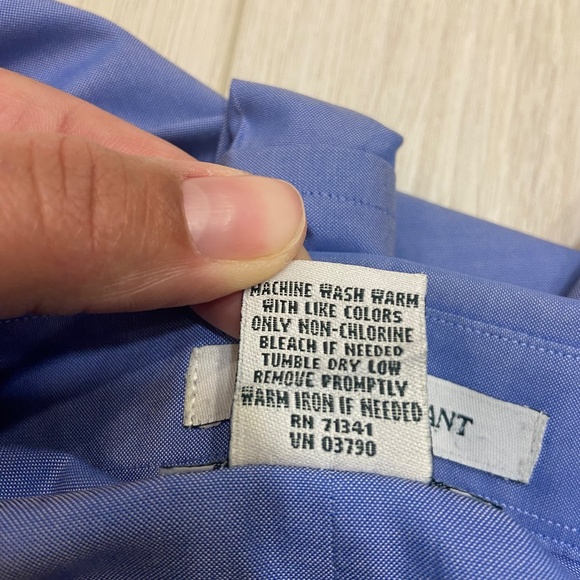 L.L. Bean Wrinkle Resistant Casual Button Up Mens Size 16-32 - Picture 7 of 8